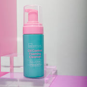 Spuma de curatare pentru controlul sebumului, IDC Institute, 90491, 120ml