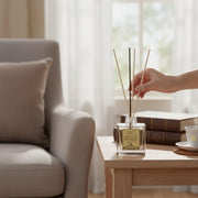 Difuzor cu betisoare Revers Soothing Cedar, Oriental Dance, 75 ml